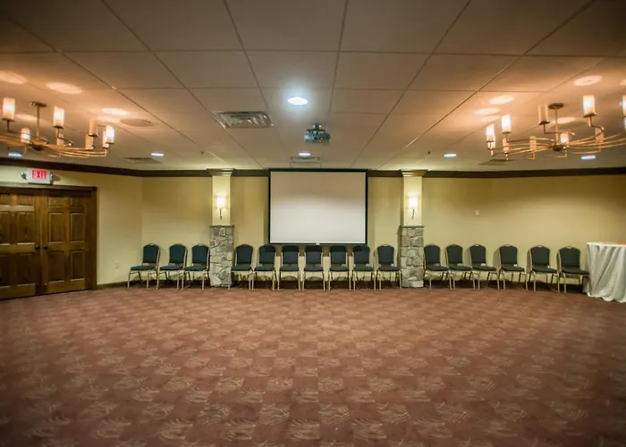 Chester Hotel And Conference Center