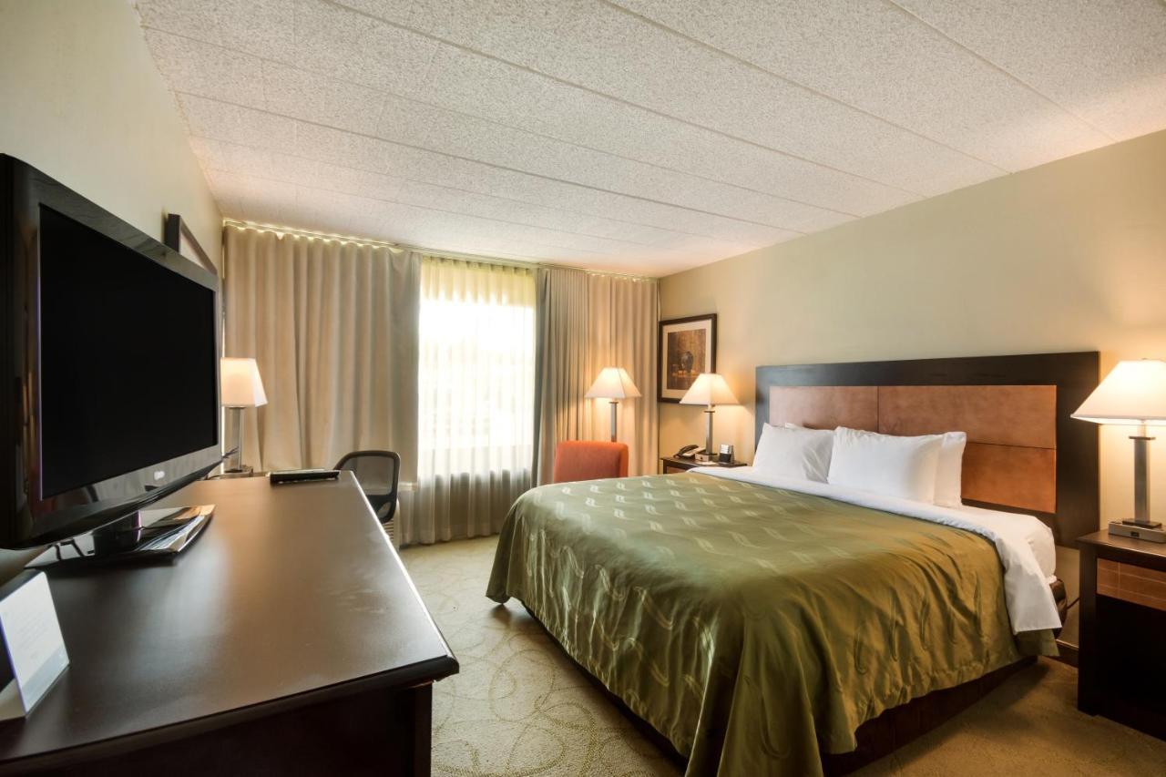 Hotel Chester And Conference Center