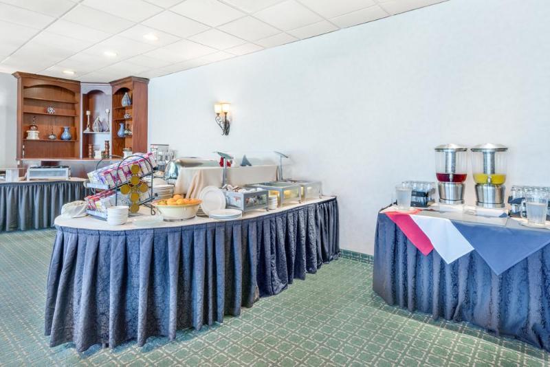 Hotel Chester And Conference Center 2*